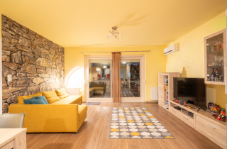 Eladó nappali + 2 szobás lakás a Minervában