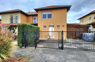 Eladó ikerház Toronyban!