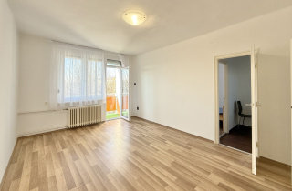 Eladó lakás Ady téren